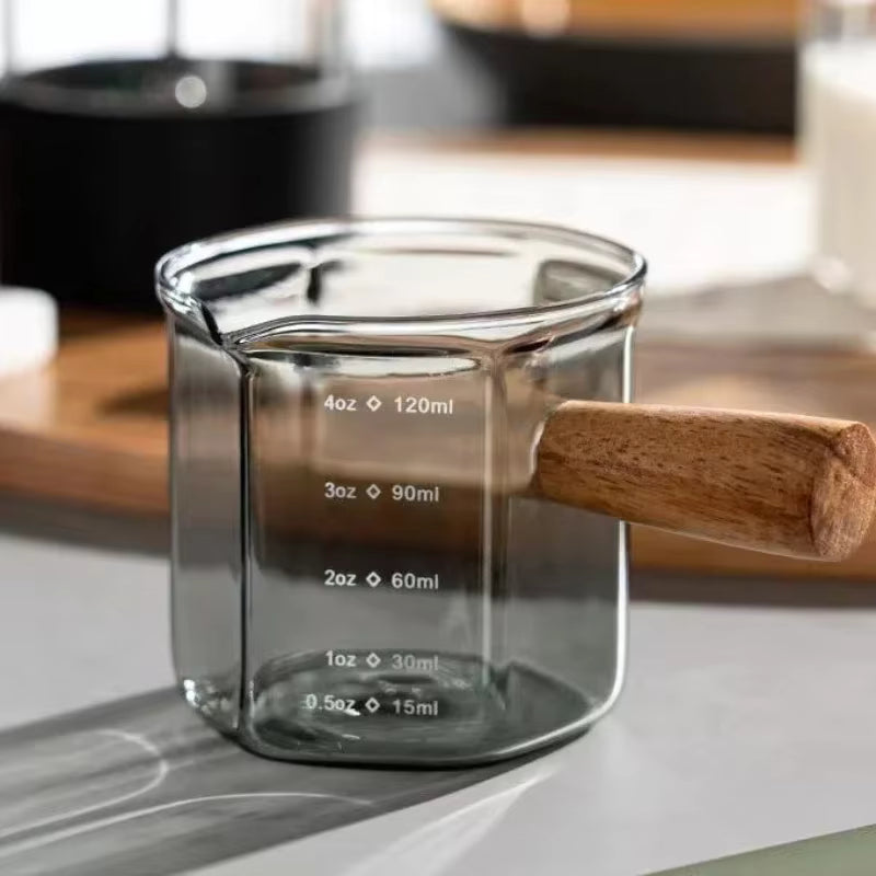 Präzise Markierungen & Holzgriff Espressomilchkännchen (120 ml)