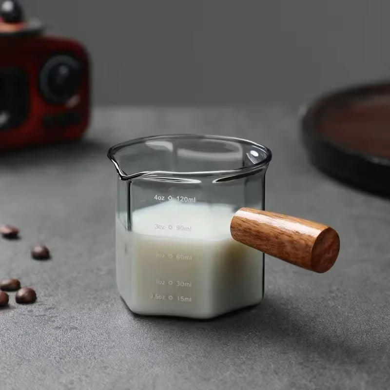 Präzise Markierungen & Holzgriff Espressomilchkännchen (120 ml)