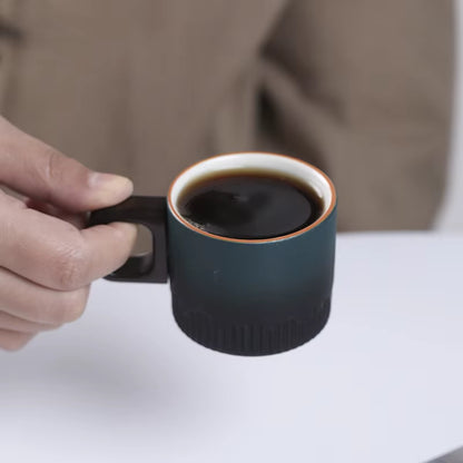 Handgefertigte Vintage-Keramiktasse mit Holzgriff (60 ml)