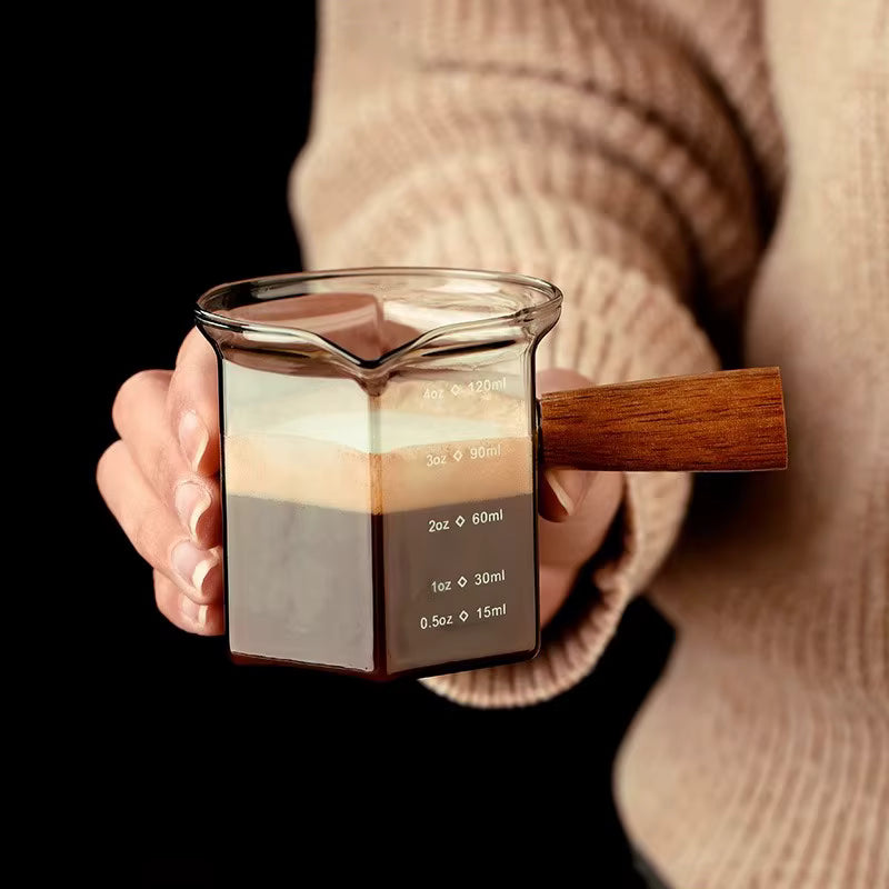 Präzise Markierungen & Holzgriff Espressomilchkännchen (120 ml)