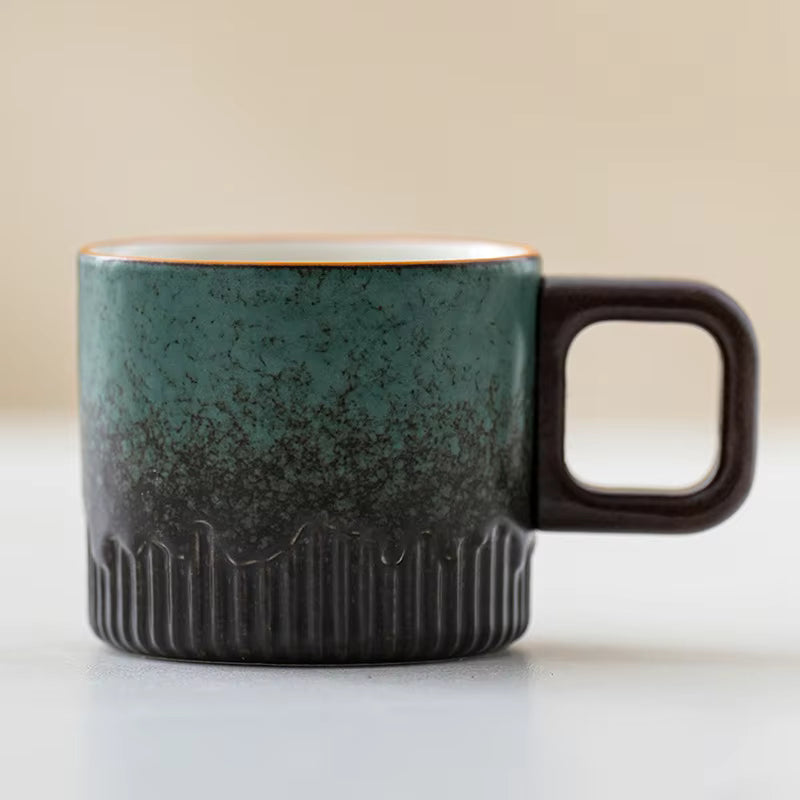 Handgefertigte Vintage-Keramiktasse mit Holzgriff (60 ml)