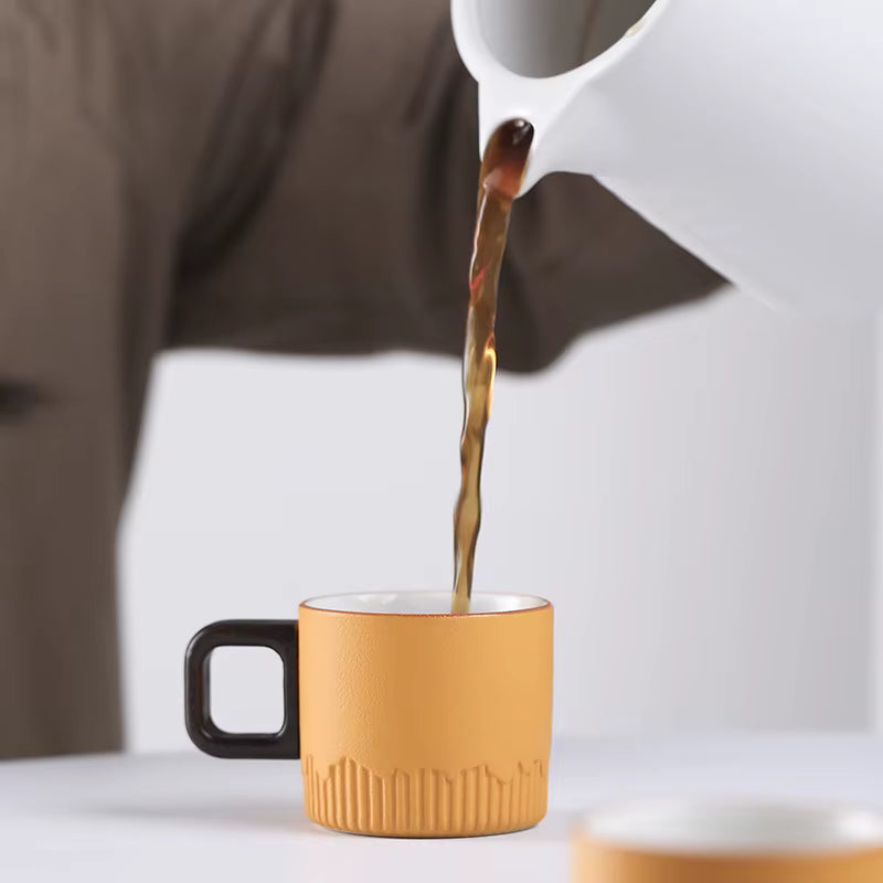 Handgefertigte Vintage-Keramiktasse mit Holzgriff (60 ml)