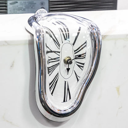 Schmelzende Regal-Uhr – Moderne Optische Täuschung Tisch-Deko