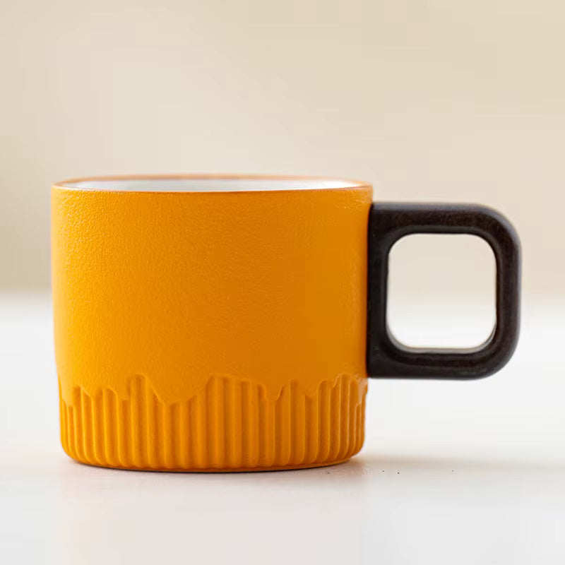 Handgefertigte Vintage-Keramiktasse mit Holzgriff (60 ml)