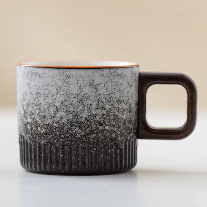 Handgefertigte Vintage-Keramiktasse mit Holzgriff (60 ml)